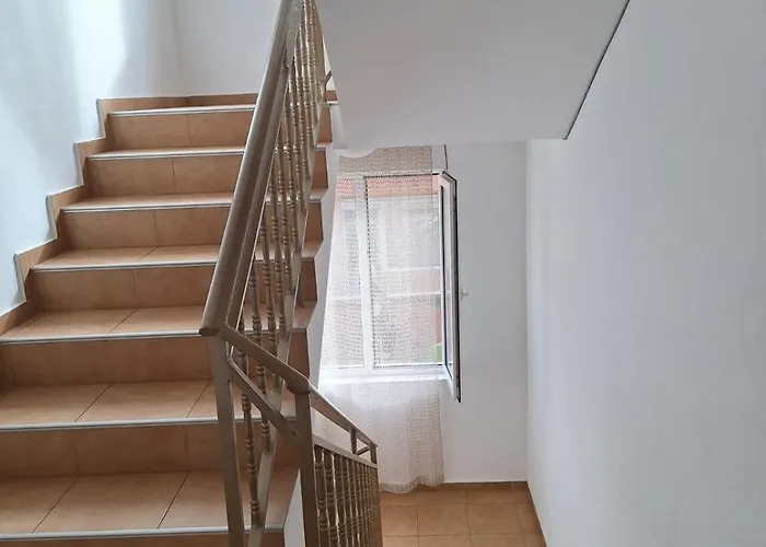 авеню Къща за гости Равда