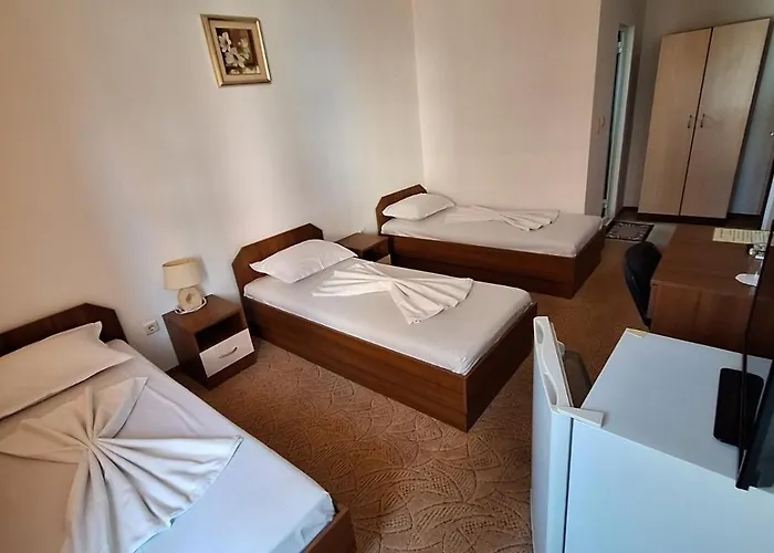 авеню * Равда