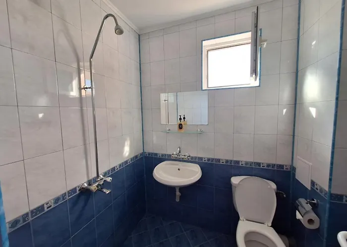 авеню * Равда