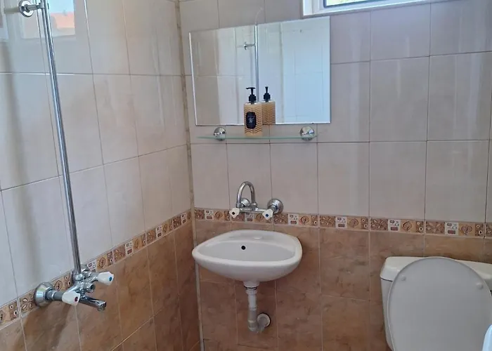 авеню * Равда